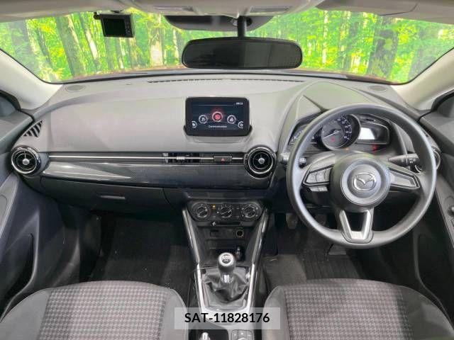 Mazda DEMIO 2017-09 343393-1