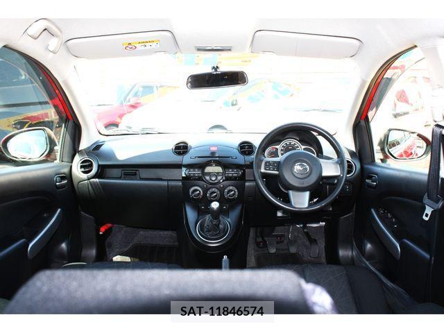 Mazda DEMIO 2014-02 267514-1
