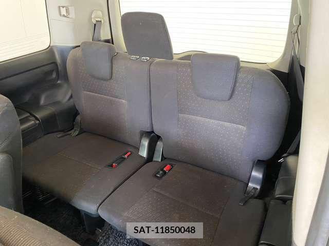 Toyota VOXY 2014-06 370442-8