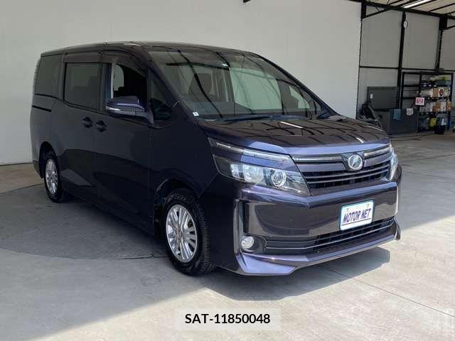 Toyota VOXY 2014-06 370442-18