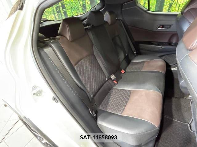Toyota C-HR 2017-05 373137-9