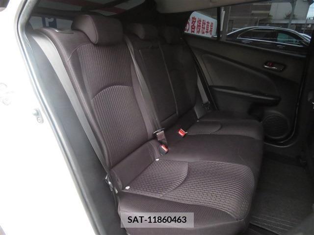 Toyota PRIUS 2019-01 349865-10
