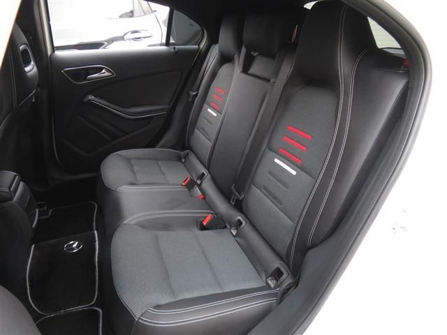 Mercedes Benz A-CLASS 2016-01 188552-8