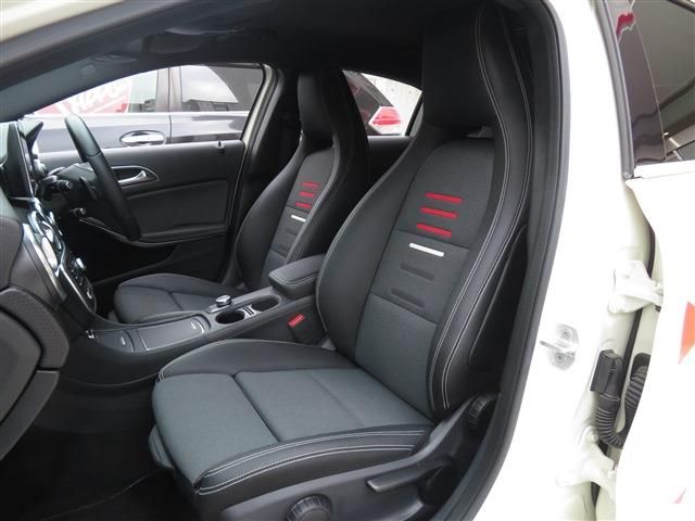 Mercedes Benz A-CLASS 2016-01 188552-6