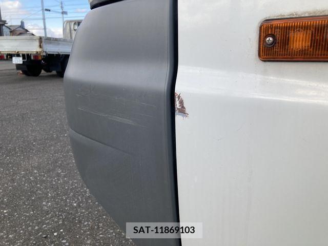Mazda BONGO VAN 2011-03 212610-17
