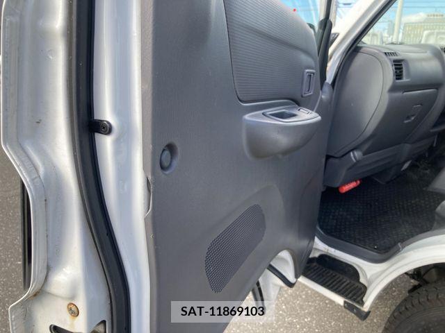 Mazda BONGO VAN 2011-03 212610-10