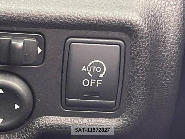 Nissan NOTE 2013-10 342657-7