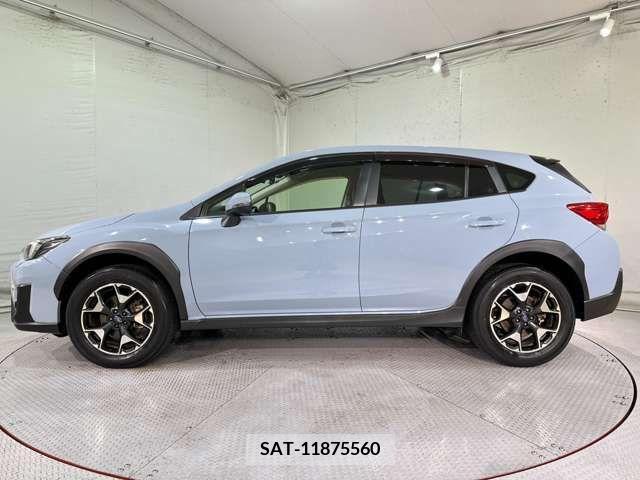 Subaru XV 2017-08 290811-11