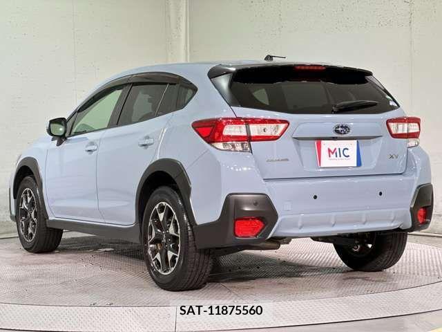 Subaru XV 2017-08 290811-10