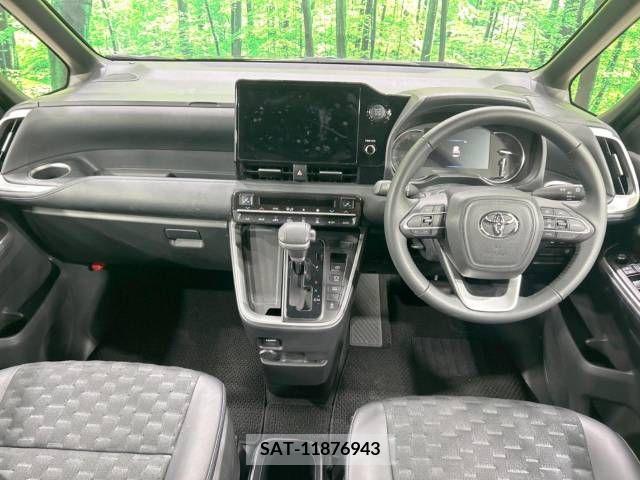 Toyota VOXY 2023-10 289006-1