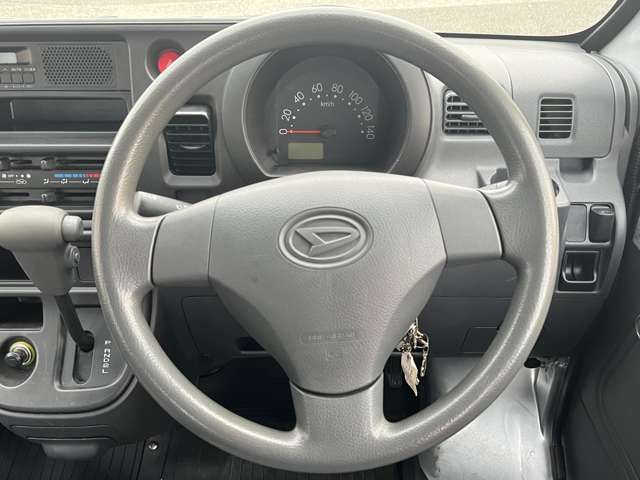 Daihatsu HIJET VAN 2017-07 13170-15