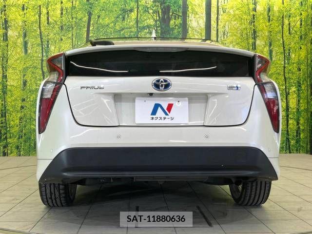 Toyota PRIUS 2018-03 281707-15