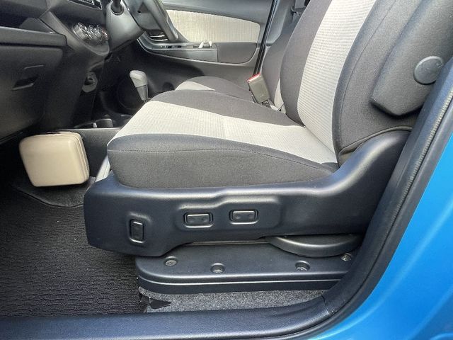 Toyota VITZ 2017-07 27483-8