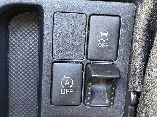 Toyota VITZ 2017-07 27483-17