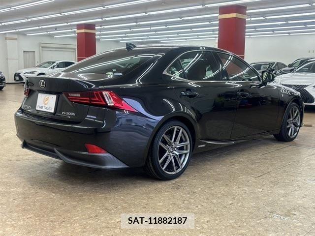 Lexus IS 2014-03 354095-16