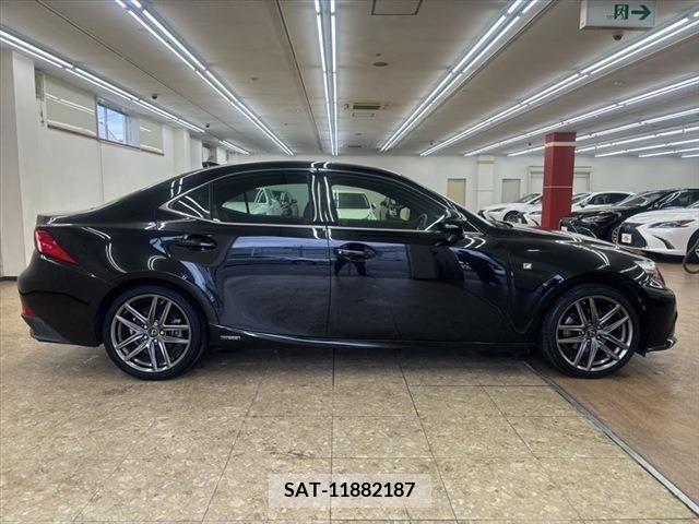 Lexus IS 2014-03 354095-14