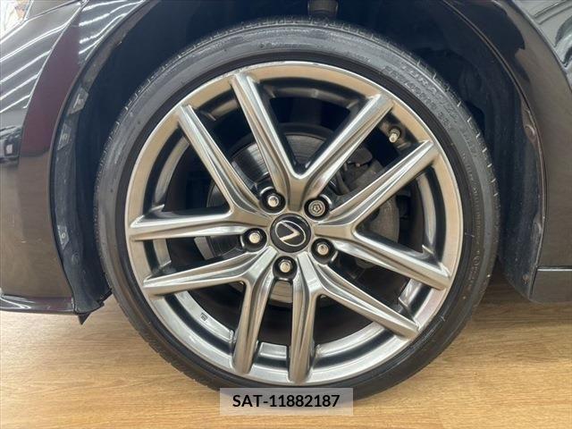 Lexus IS 2014-03 354095-25