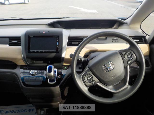 Honda FREED HYBRID 2019-12 222299-1
