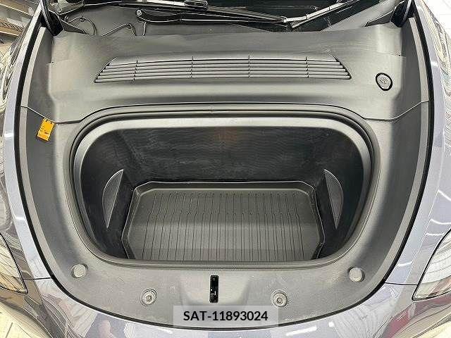 Tesla MODEL Y 2022-09 287618-17