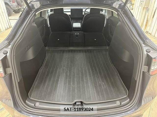 Tesla MODEL Y 2022-09 287618-13