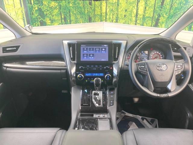 Toyota ALPHARD 2023-02 21692-1