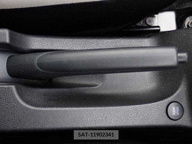 Nissan NOTE 2019-12 208728-21