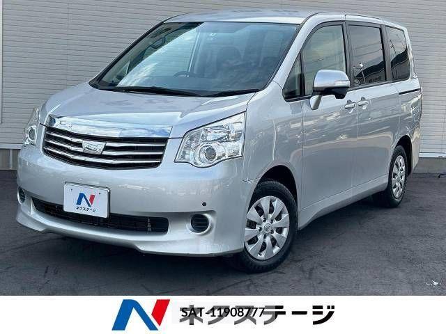 Toyota NOAH 2013-08 365153-0