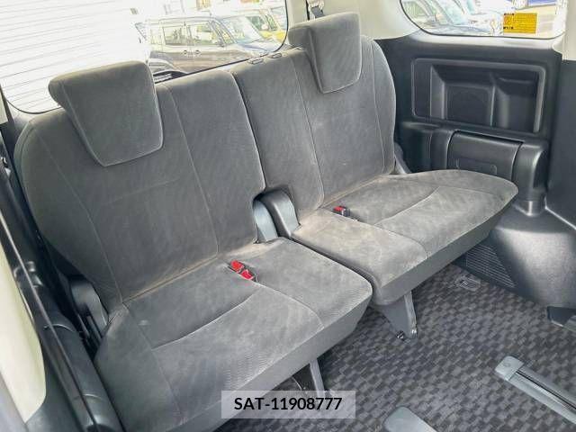Toyota NOAH 2013-08 365153-12