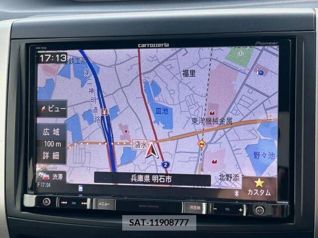 Toyota NOAH 2013-08 365153-3