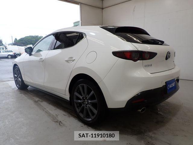 Mazda MAZDA3 2021-09 301044-2