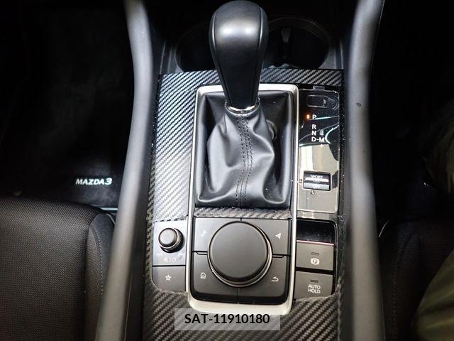 Mazda MAZDA3 2021-09 301044-17