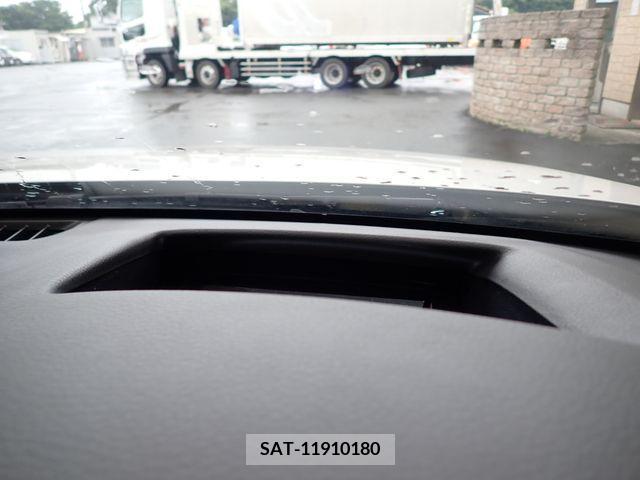 Mazda MAZDA3 2021-09 301044-15