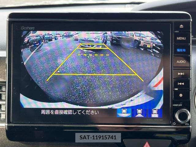Honda N BOX CUSTOM 2019-05 215837-3