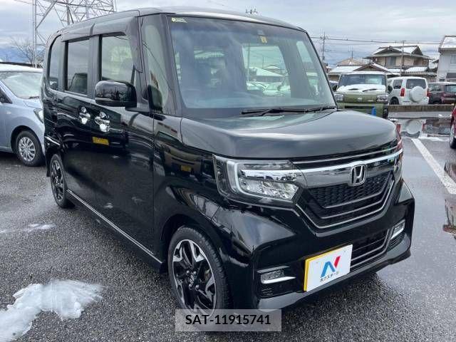 Honda N BOX CUSTOM 2019-05 215837-16