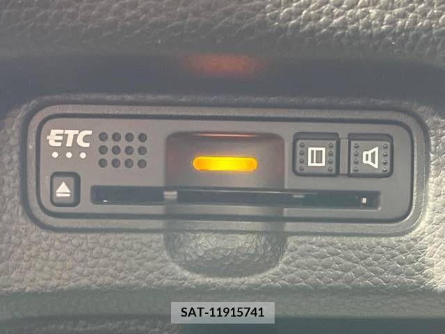 Honda N BOX CUSTOM 2019-05 215837-6