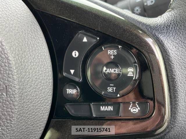 Honda N BOX CUSTOM 2019-05 215837-5