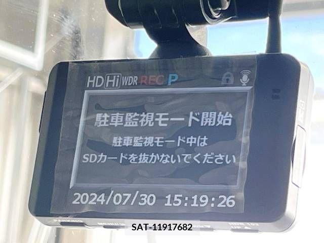 Honda N BOX 2019-09 349808-6