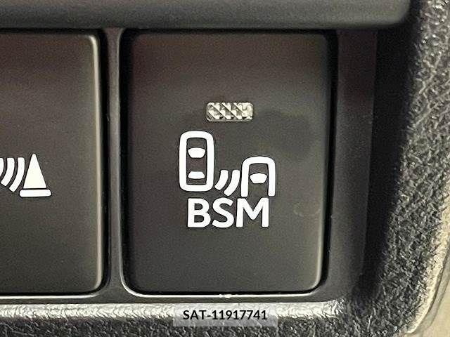 Lexus RC 2021-03 300003-10