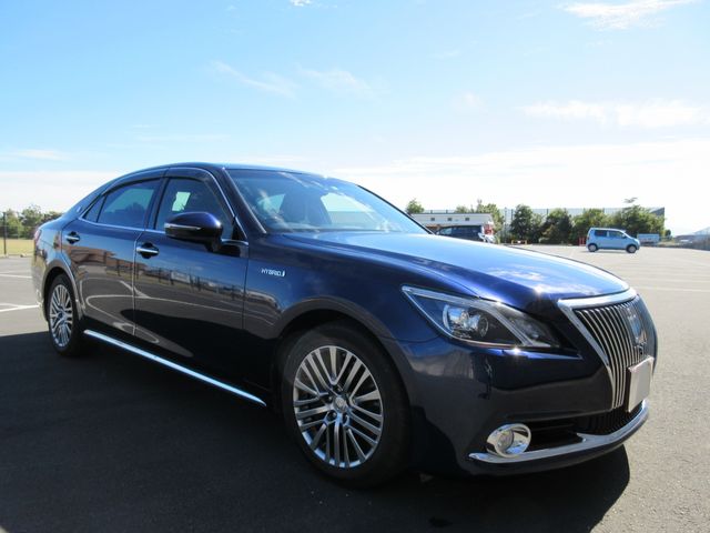 Toyota CROWN MAJESTA 2014-02 13307-6