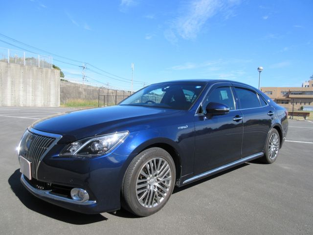 Toyota CROWN MAJESTA 2014-02 13307-8