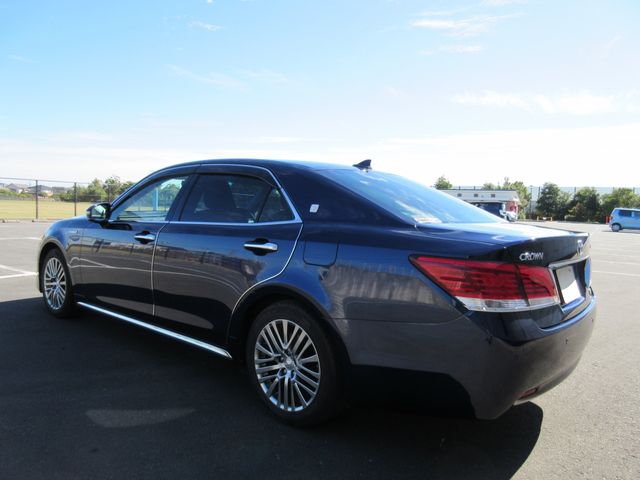 Toyota CROWN MAJESTA 2014-02 13307-17