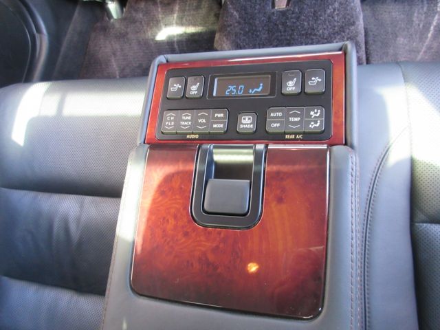 Toyota CROWN MAJESTA 2014-02 13307-28