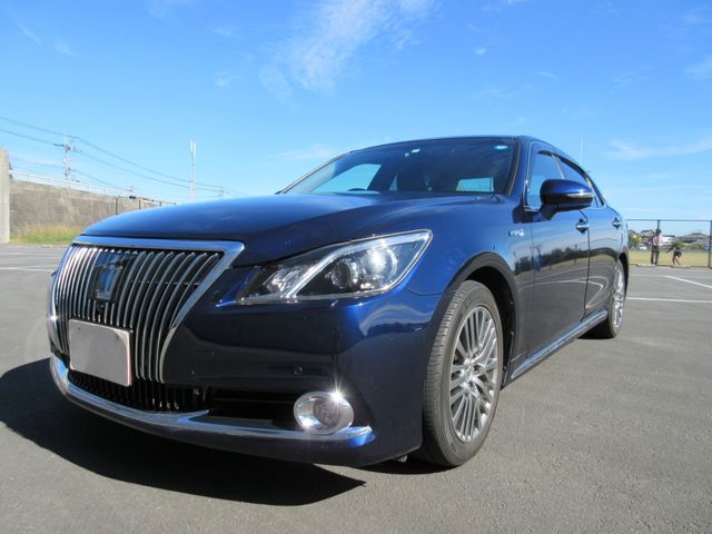 Toyota CROWN MAJESTA 2014-02 13307-7