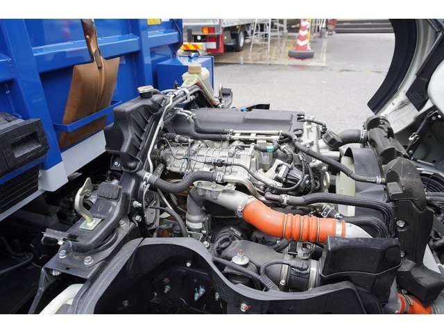 UD Trucks KAZET 2020-08 7490-12