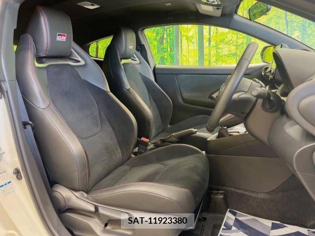 Toyota YARIS 2020-11 304813-8