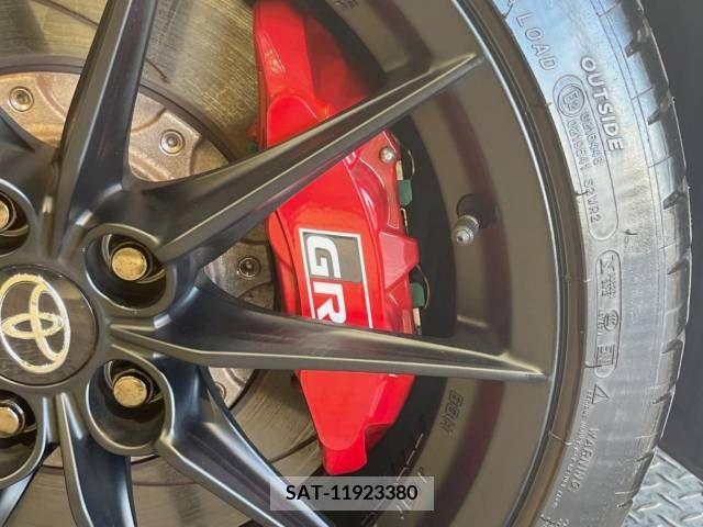 Toyota YARIS 2020-11 304813-6
