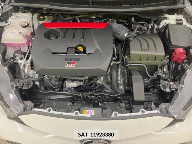 Toyota YARIS 2020-11 304813-18