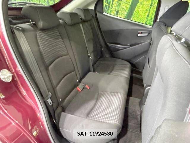 Mazda DEMIO 2017-01 376217-9