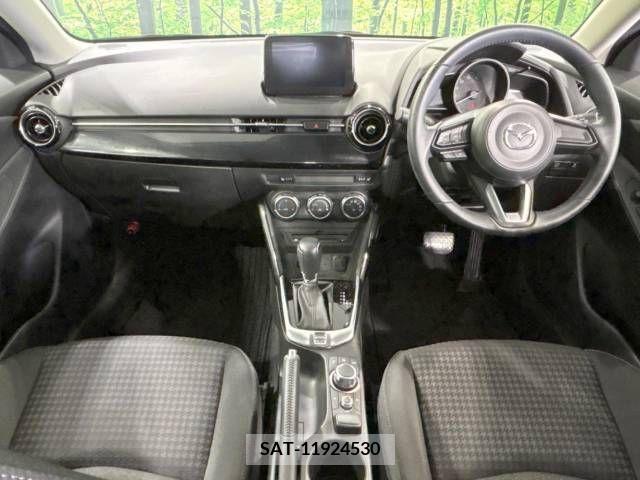 Mazda DEMIO 2017-01 376217-1