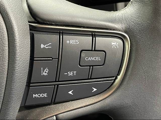 Lexus UX 2019-06 8867-4